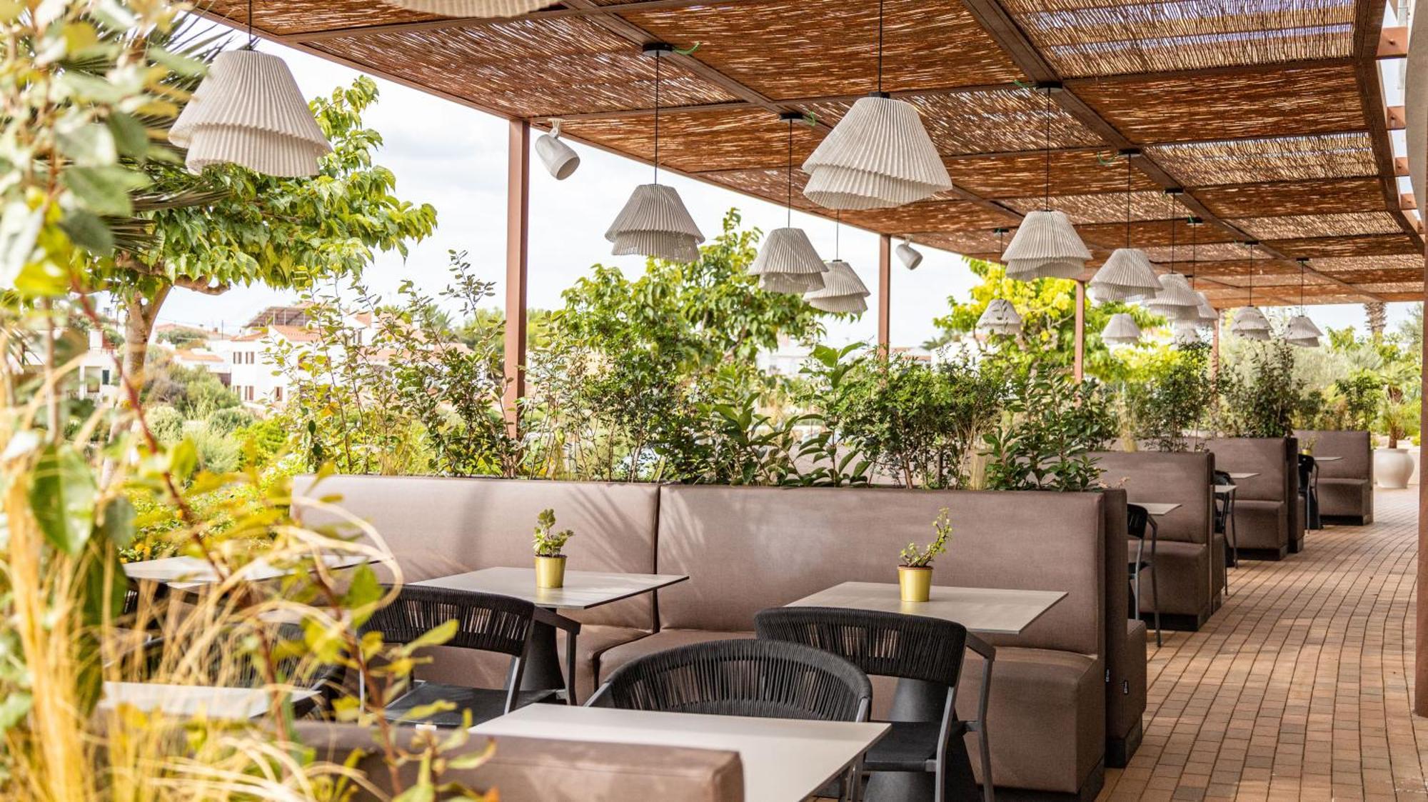 Seth Port Ciutadella Hotel Екстериор снимка