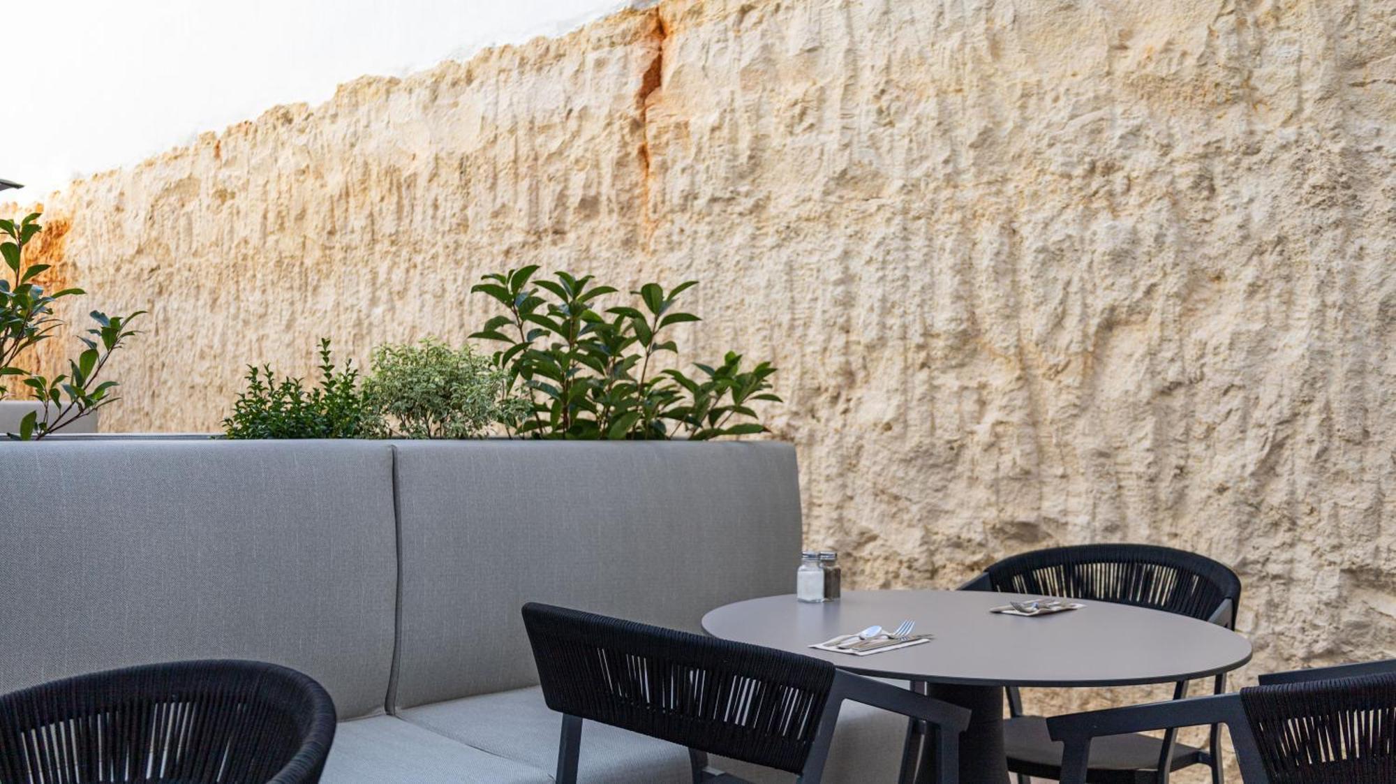 Seth Port Ciutadella Hotel Екстериор снимка
