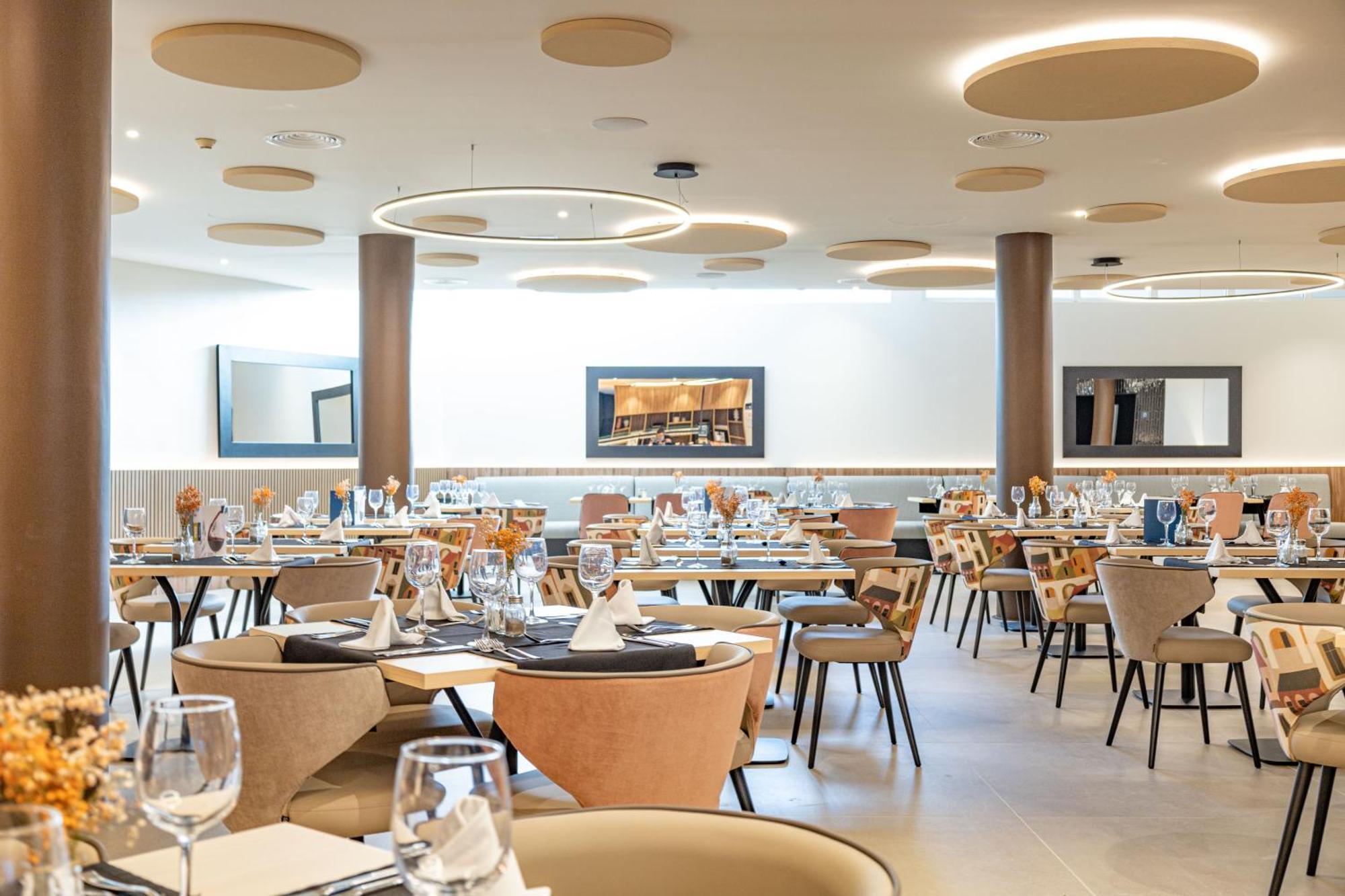 Seth Port Ciutadella Hotel Екстериор снимка