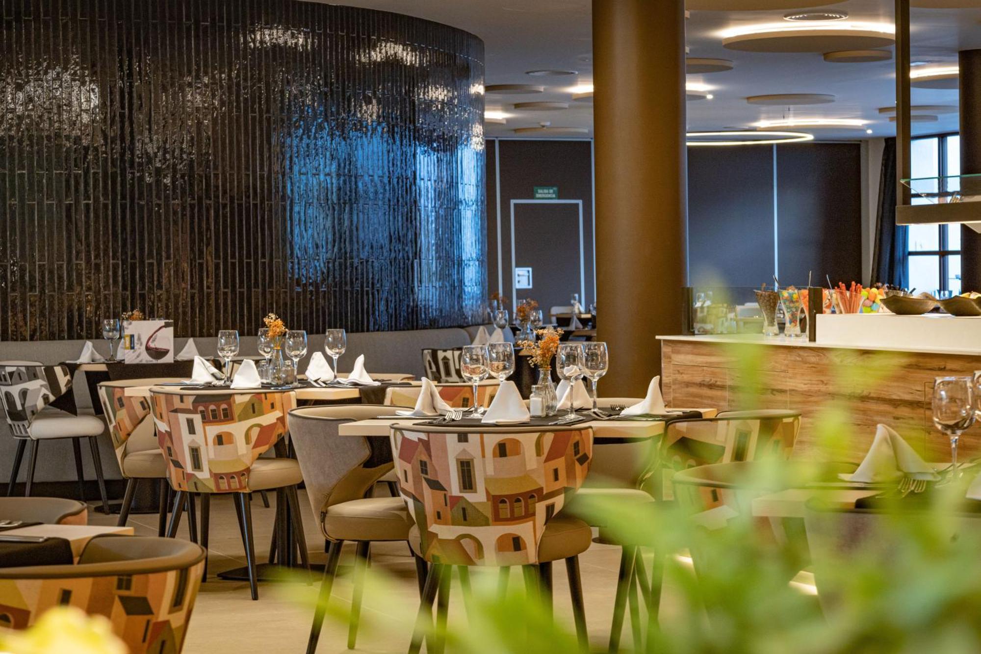 Seth Port Ciutadella Hotel Екстериор снимка